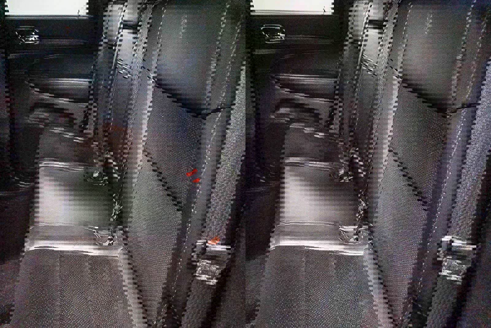 Used 2017 Jeep Grand Cherokee Altitude RWD image 18