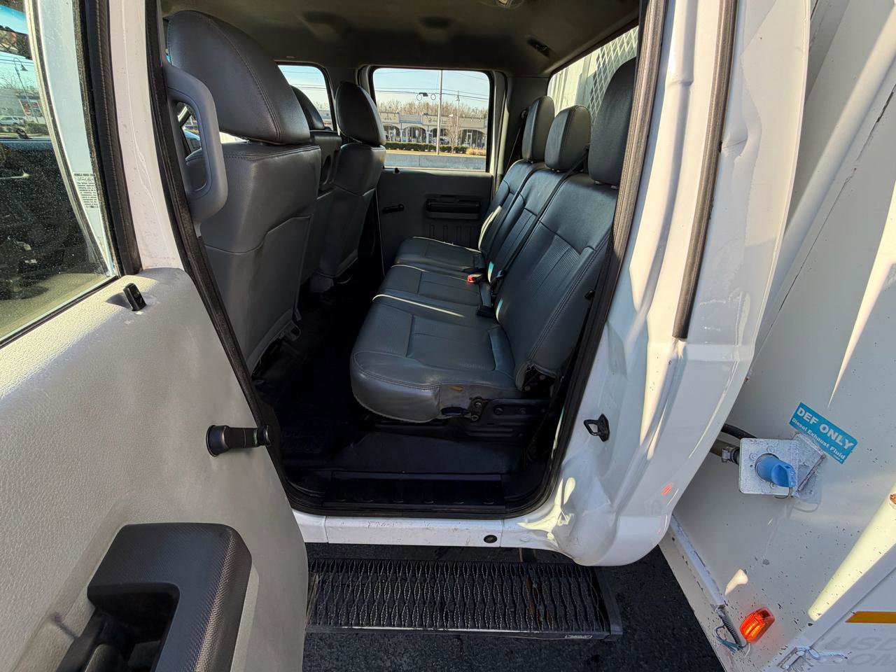 Used 2015 Ford F550 4WD Crew Cab 176 WB 60 CA XL image 24