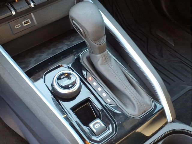 Used 2024 Chevrolet Colorado Trail Boss w/ Advanced Trailering Package image 10