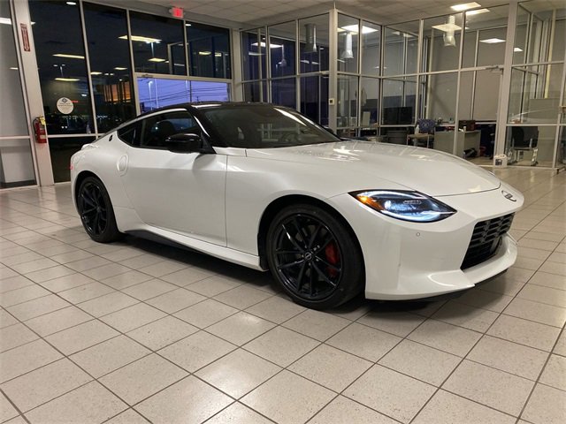 Used 2024 Nissan Z Performance w/ Floor Mat Package image 2