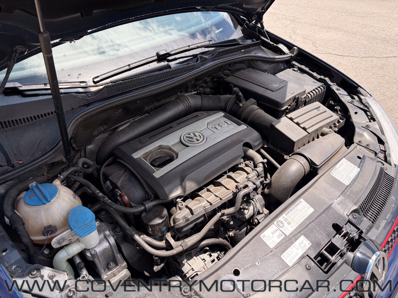 Used 2012 Volkswagen Golf 4-Door FWD image 14