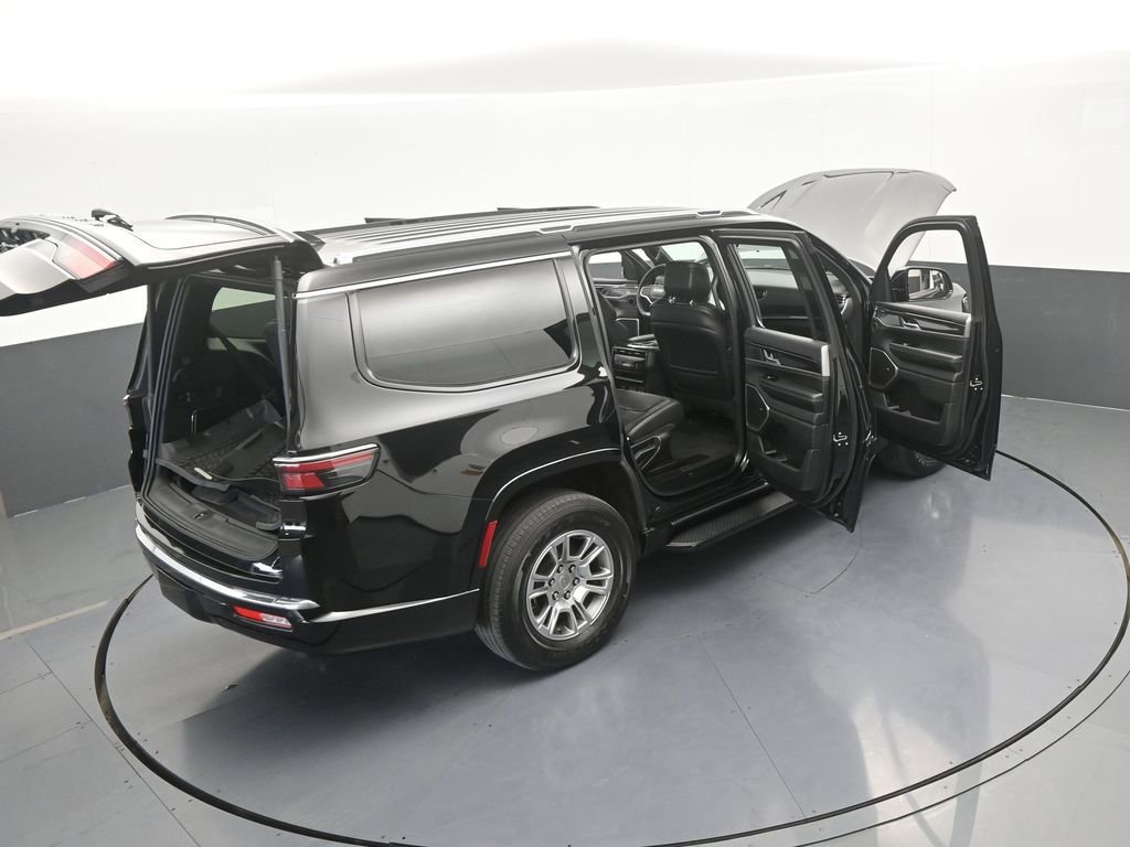 Used 2023 Jeep Wagoneer 4WD image 76