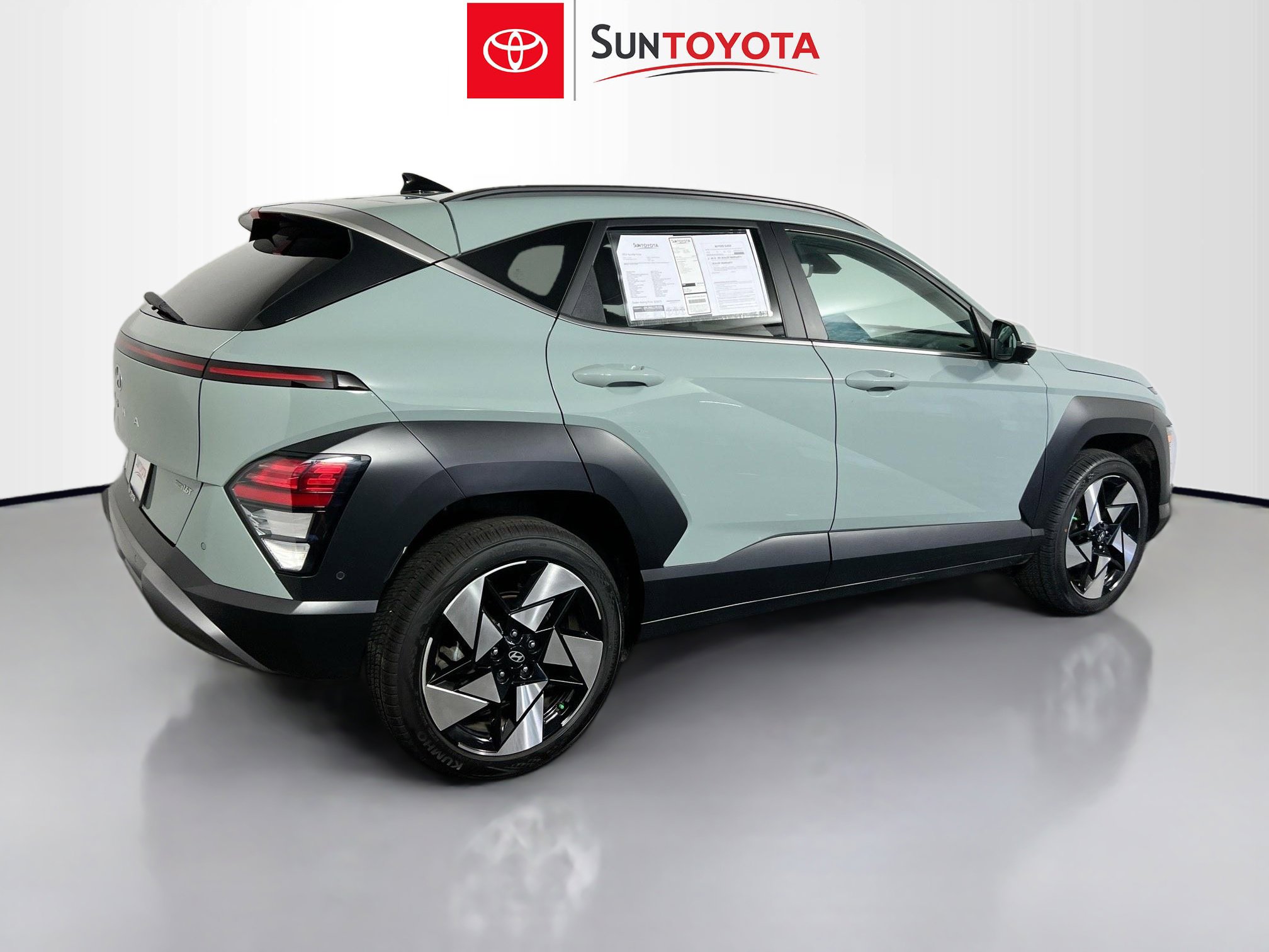 Used 2024 Hyundai Kona Limited AWD/4WD image 4