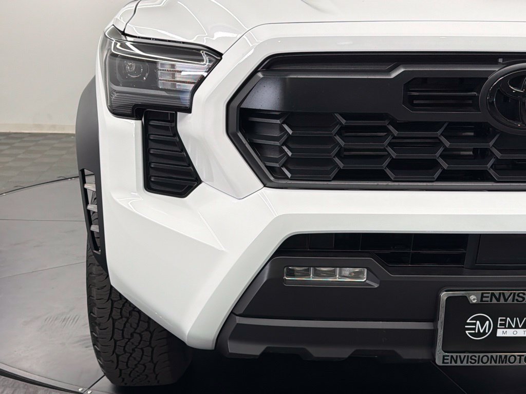 New 2026 Toyota Tacoma TRD Off-Road AWD/4WD image 8