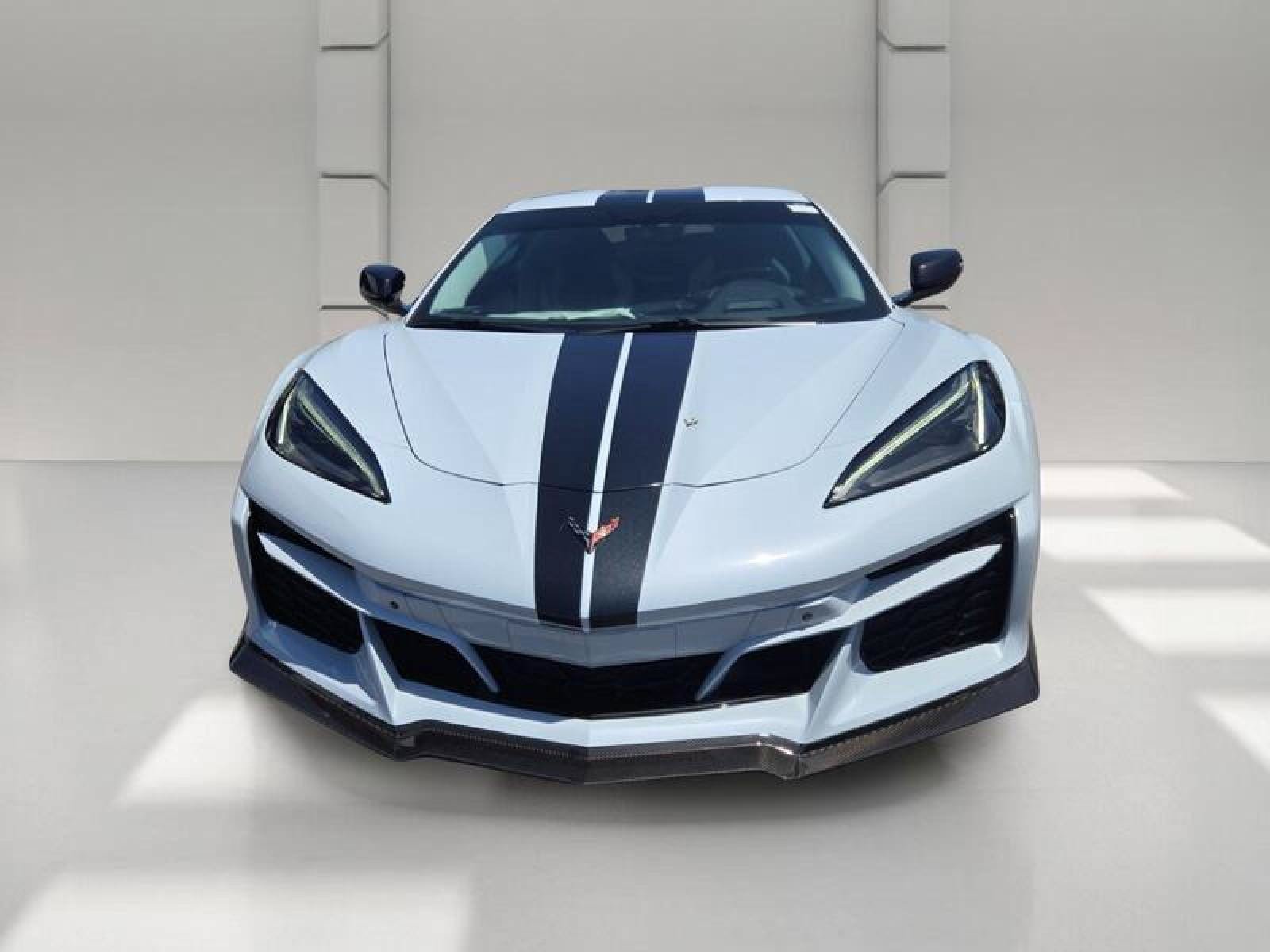 Used 2023 Chevrolet Corvette Z06 w/ Engine Appearance Package RWD image 2