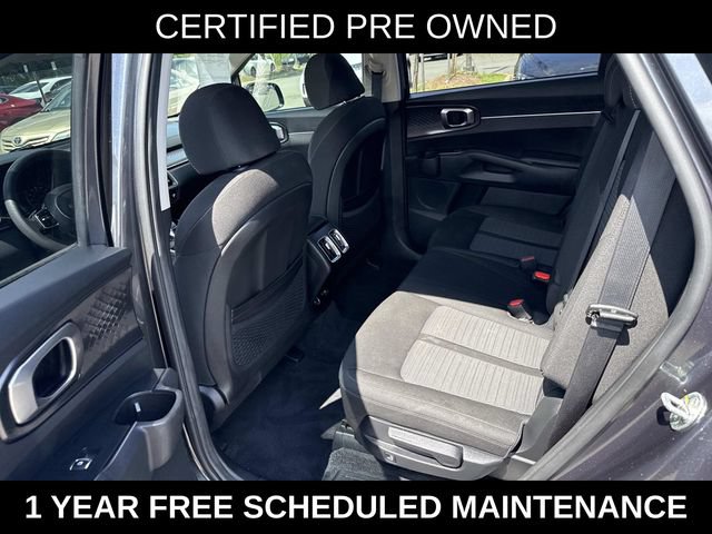 Used 2023 Kia Sorento LX AWD/4WD image 16