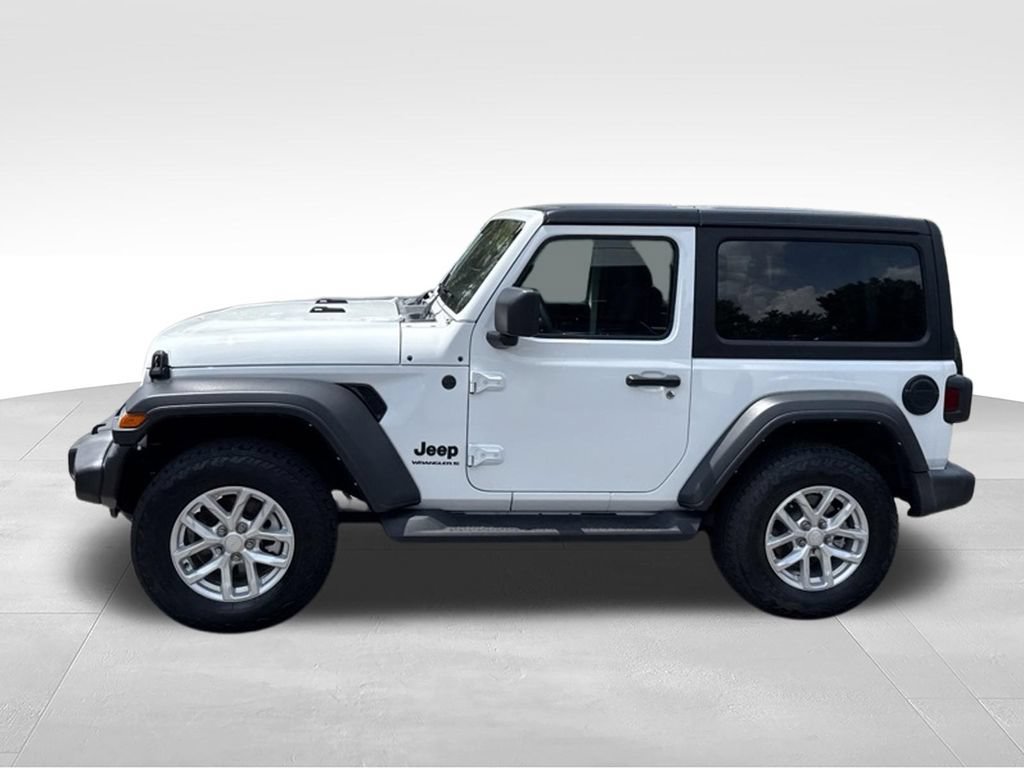 Used 2023 Jeep Wrangler Sport AWD/4WD image 4