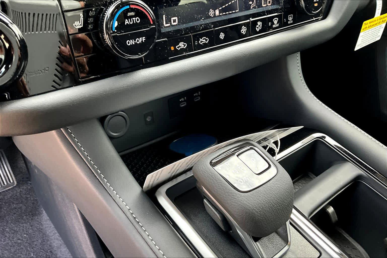 New 2026 Nissan Pathfinder SV w/ SV Premium Package FWD image 14