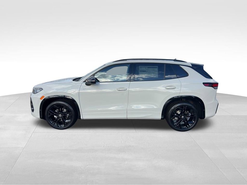 New 2026 Volkswagen Tiguan SE R-Line FWD image 4