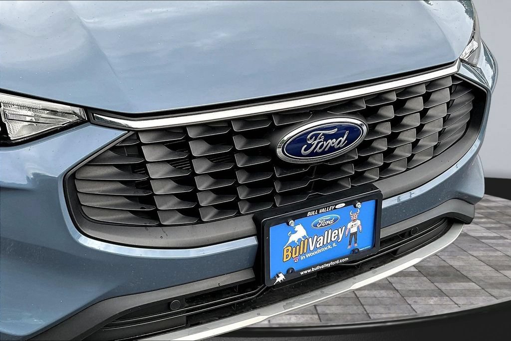 Used 2025 Ford Escape Active w/ Cold Weather Package FWD image 33