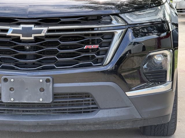 Used 2022 Chevrolet Traverse RS FWD image 9