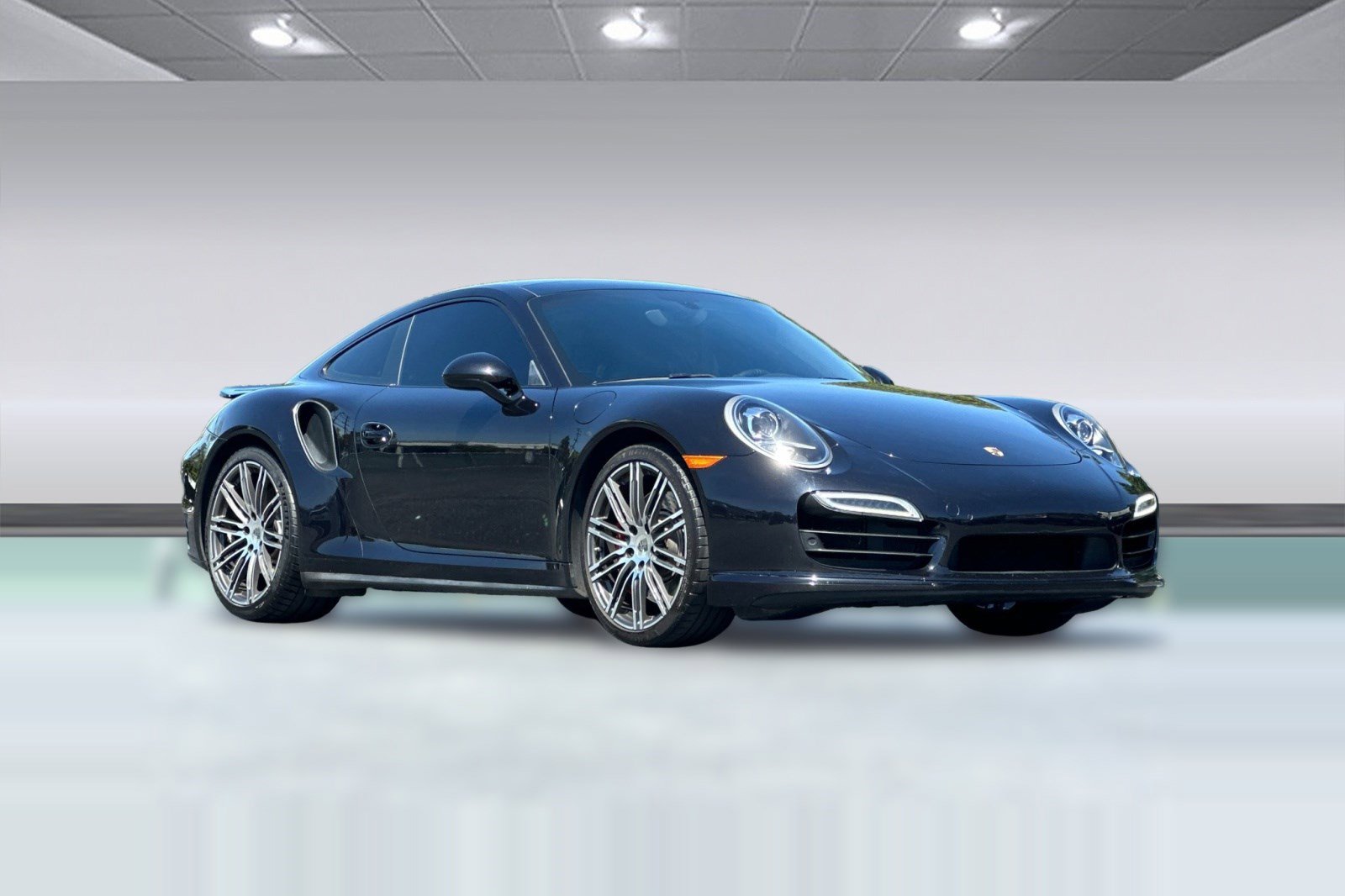 Used 2016 Porsche 911 Turbo image 6