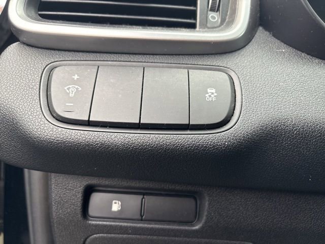 Used 2018 Kia Sorento L image 19