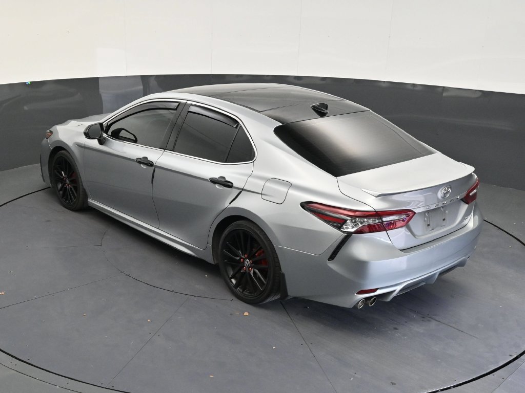 Used 2022 Toyota Camry XSE FWD image 14