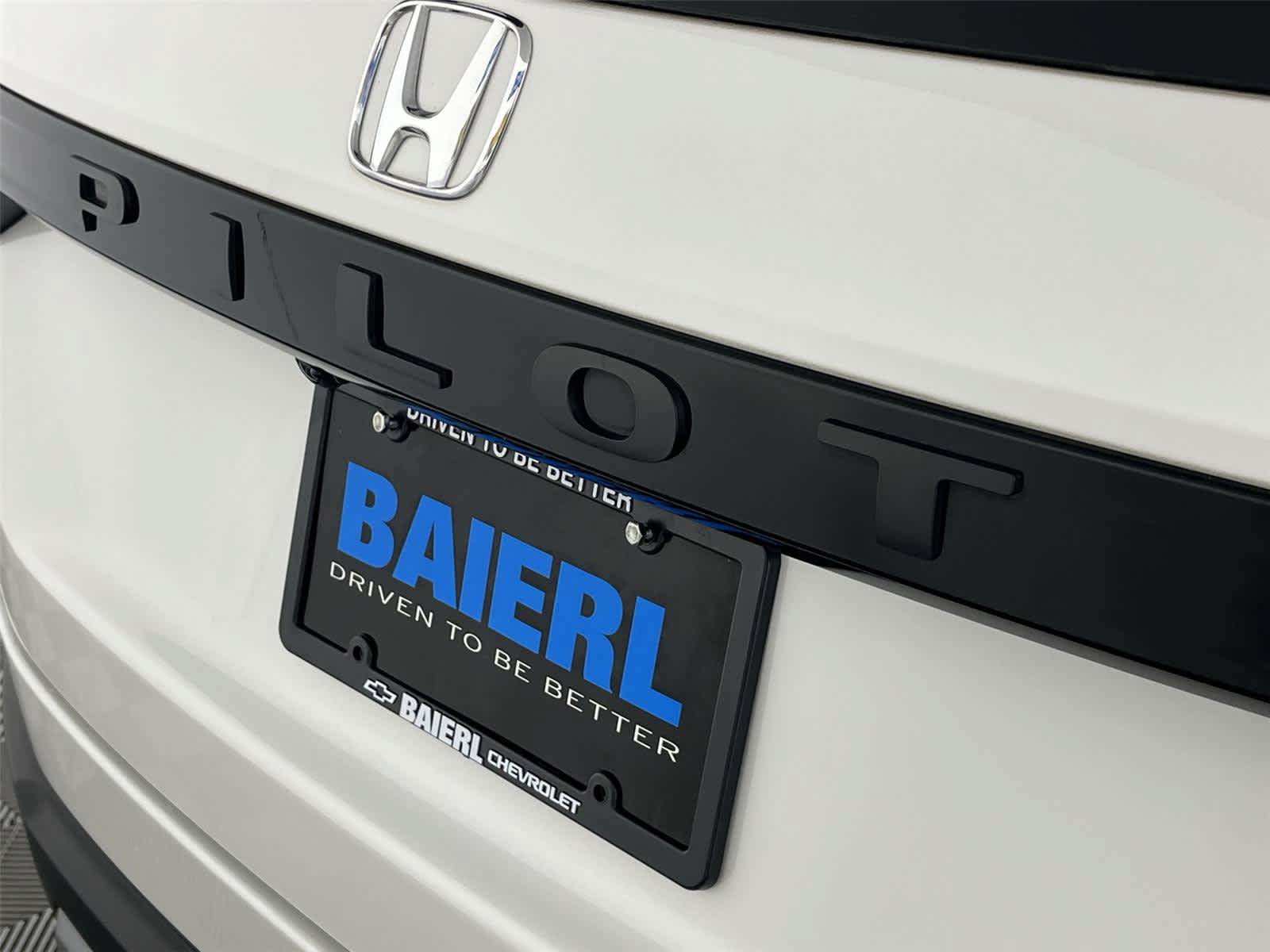 Used 2025 Honda Pilot EX-L image 10