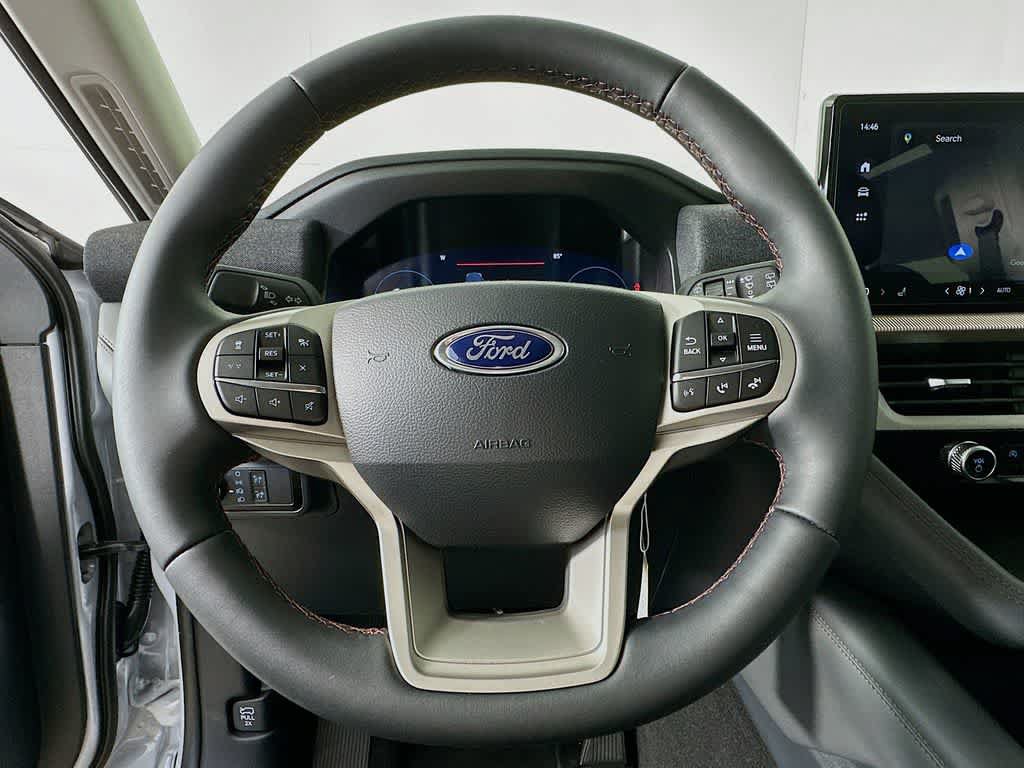 New 2026 Ford Explorer Active RWD image 15