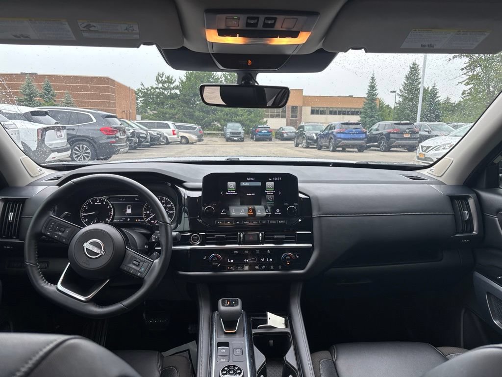 Certified 2023 Nissan Pathfinder SL w/ SL Premium Package AWD/4WD image 15