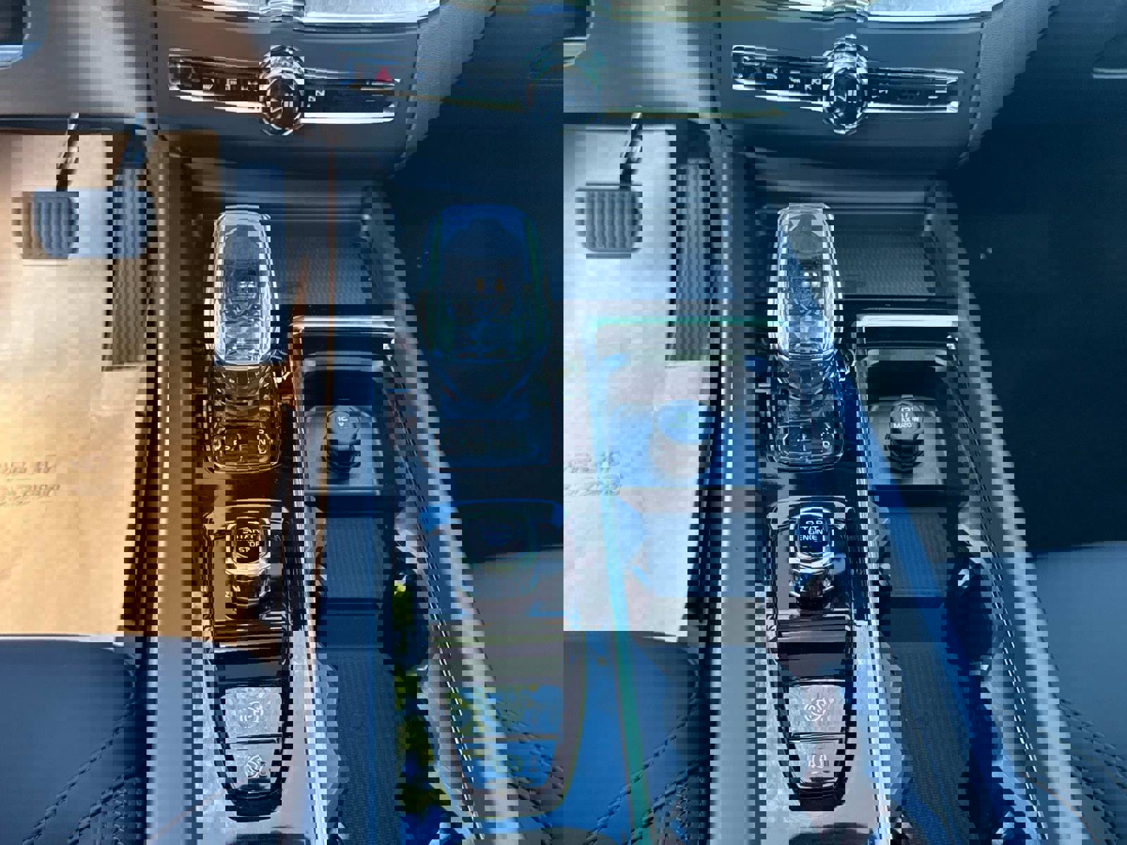 New 2026 Volvo XC60 B5 Plus w/ Climate Package image 24