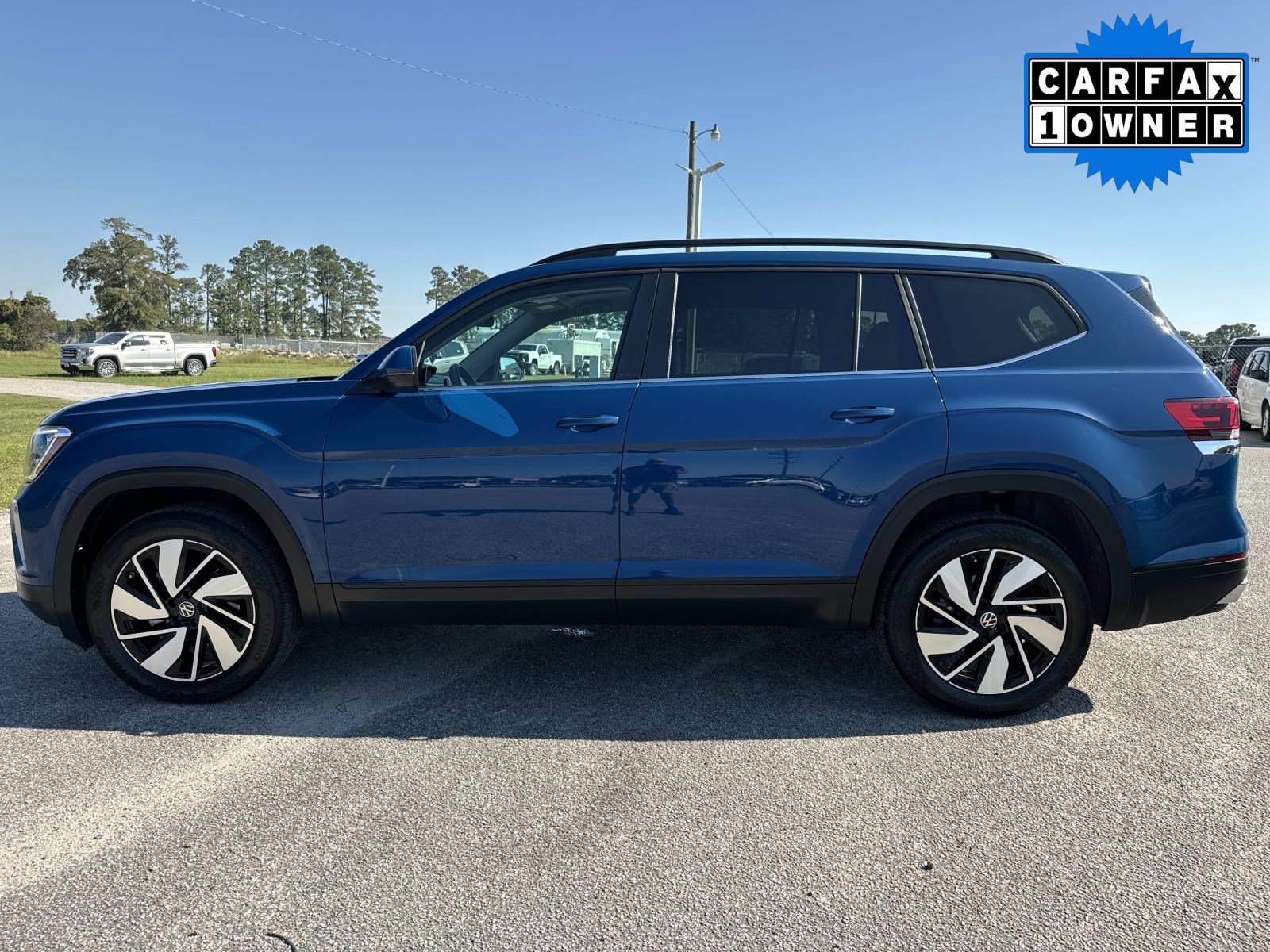 Used 2025 Volkswagen Atlas SE FWD image 7