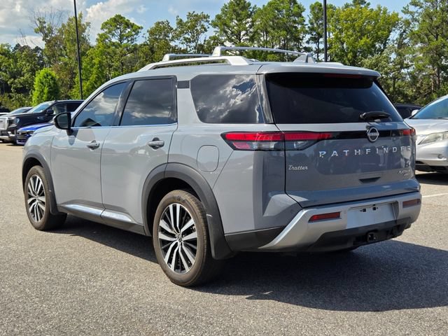 Used 2024 Nissan Pathfinder Platinum AWD/4WD image 3