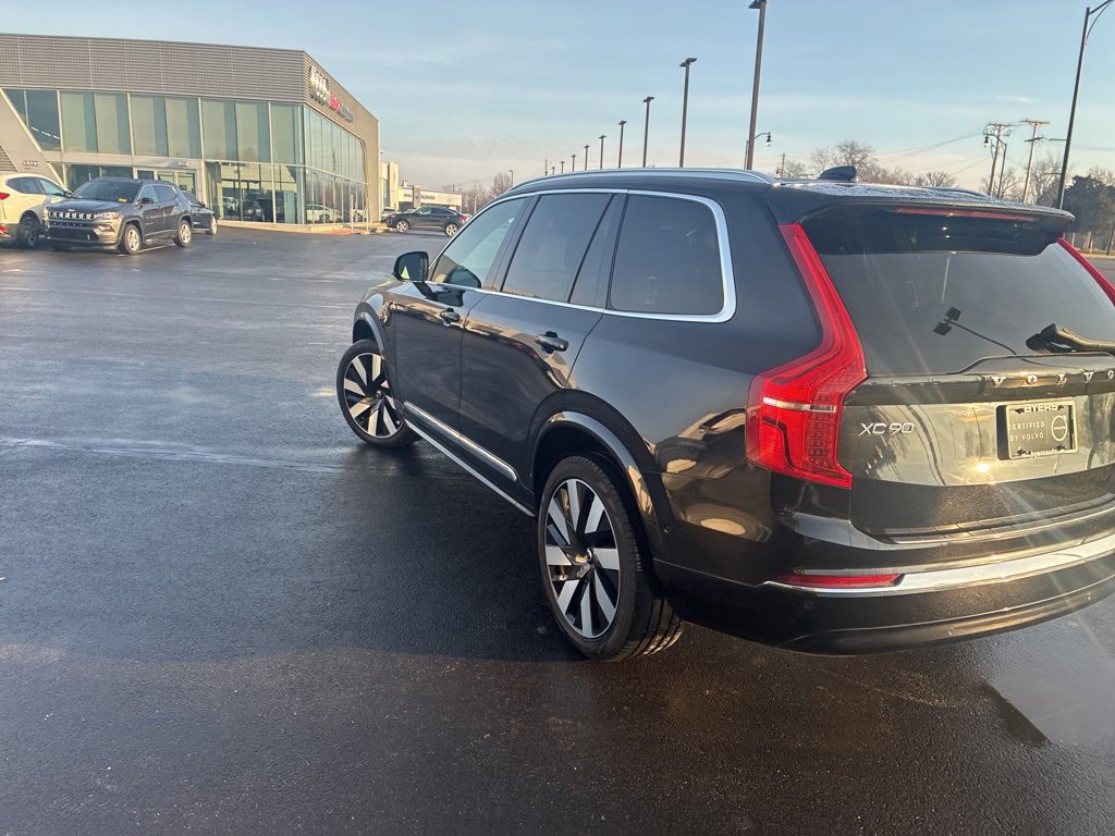 Certified 2024 Volvo XC90 T8 Plus w/ Protection Package Premier image 4