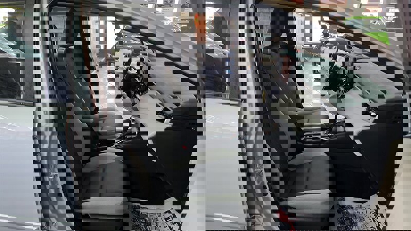 Used 2023 Toyota Corolla LE image 25