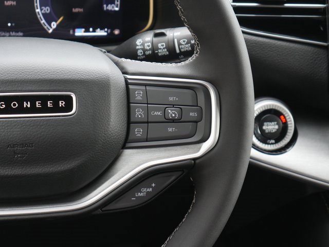 Used 2025 Jeep Wagoneer Series II image 17