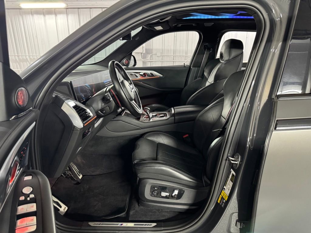 Used 2023 BMW XM AWD/4WD image 46