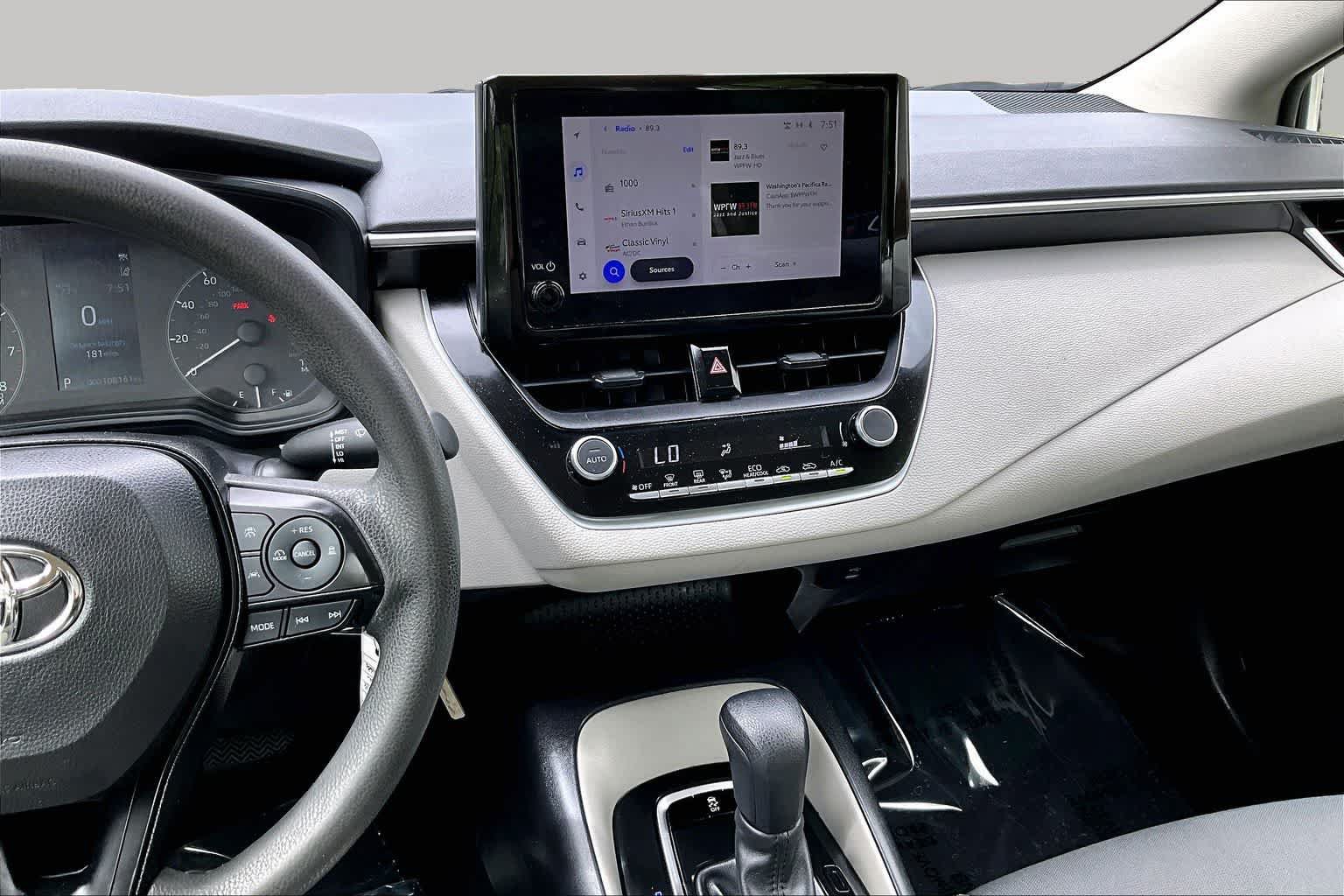 Used 2024 Toyota Corolla LE FWD image 7