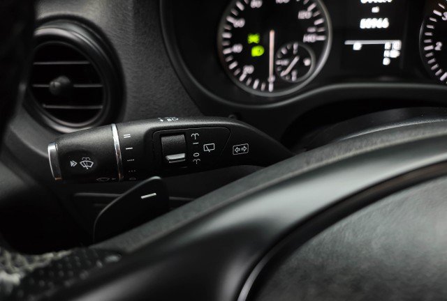 Used 2018 Mercedes-Benz Metris Passenger image 25