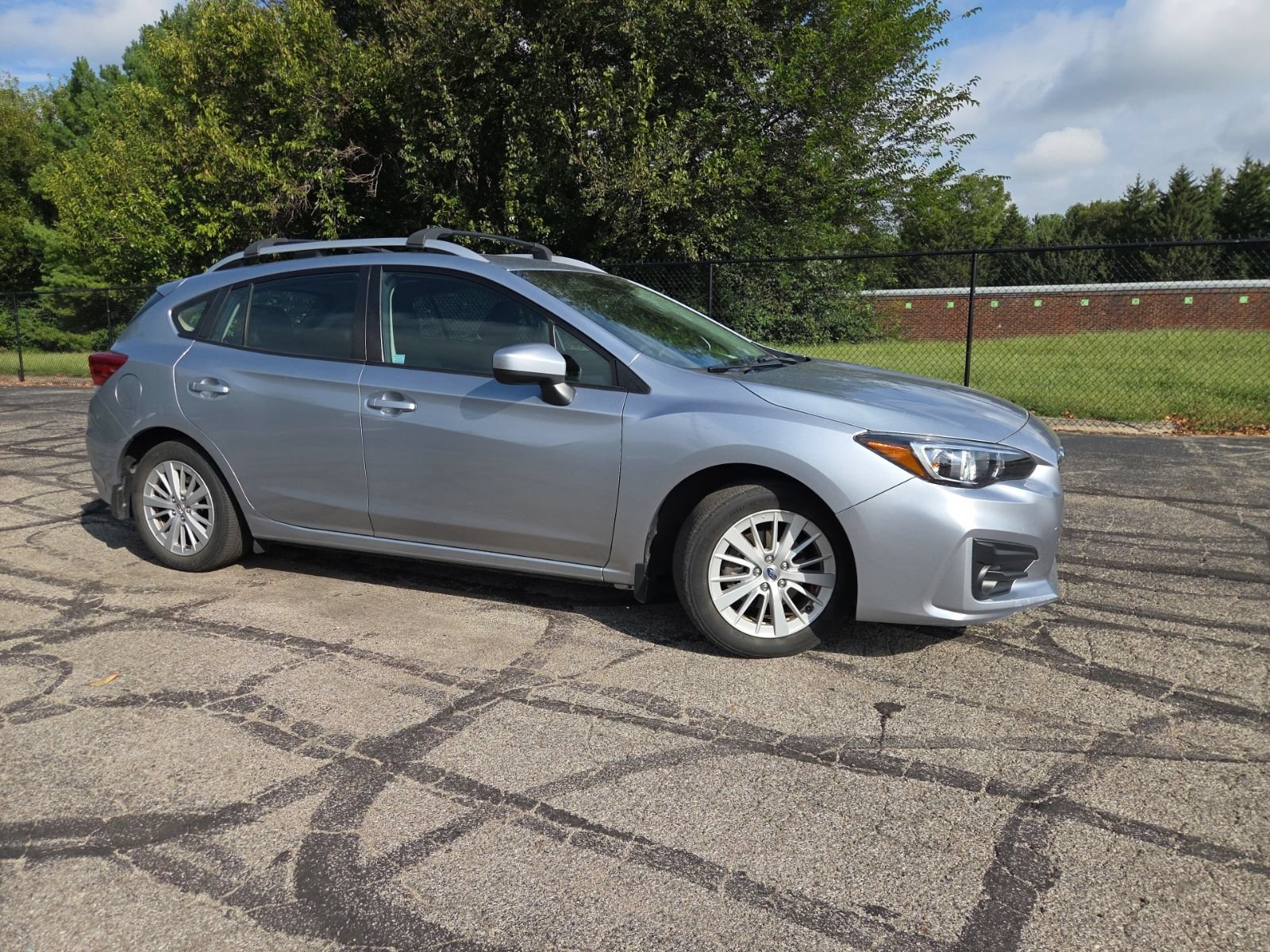 Used 2017 Subaru Impreza 2.0i Premium AWD/4WD image 2