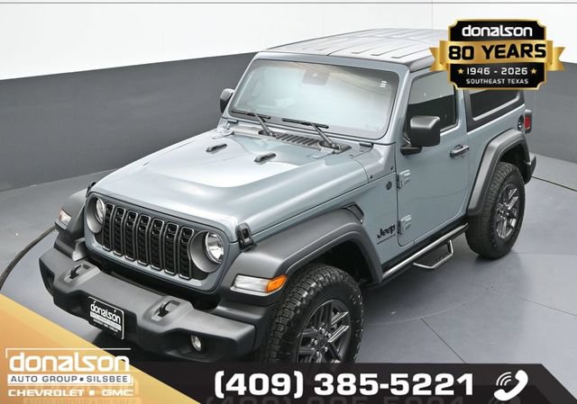 Used 2025 Jeep Wrangler Sport AWD/4WD image 18