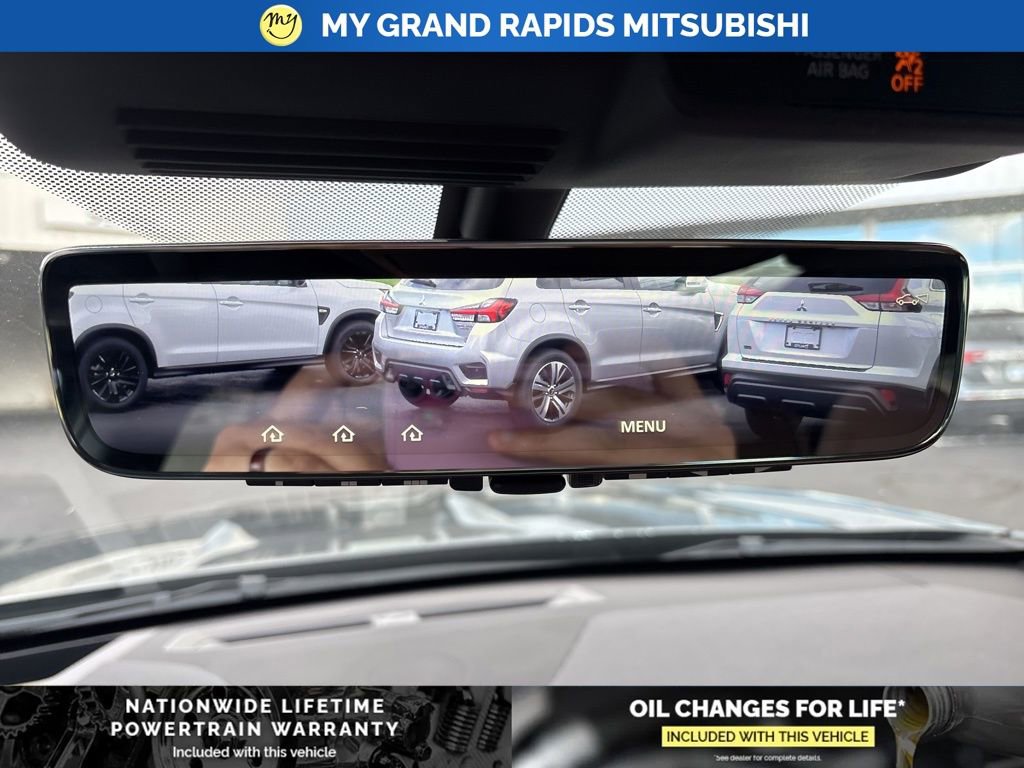 New 2025 Mitsubishi Outlander SEL image 29