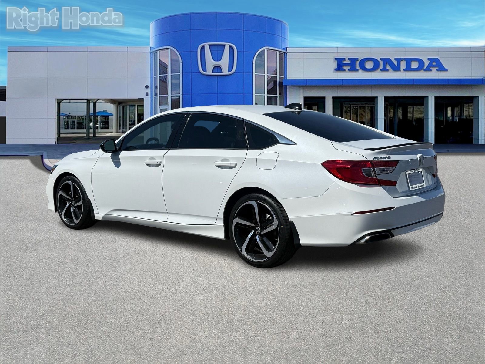 Used 2022 Honda Accord Sport image 4
