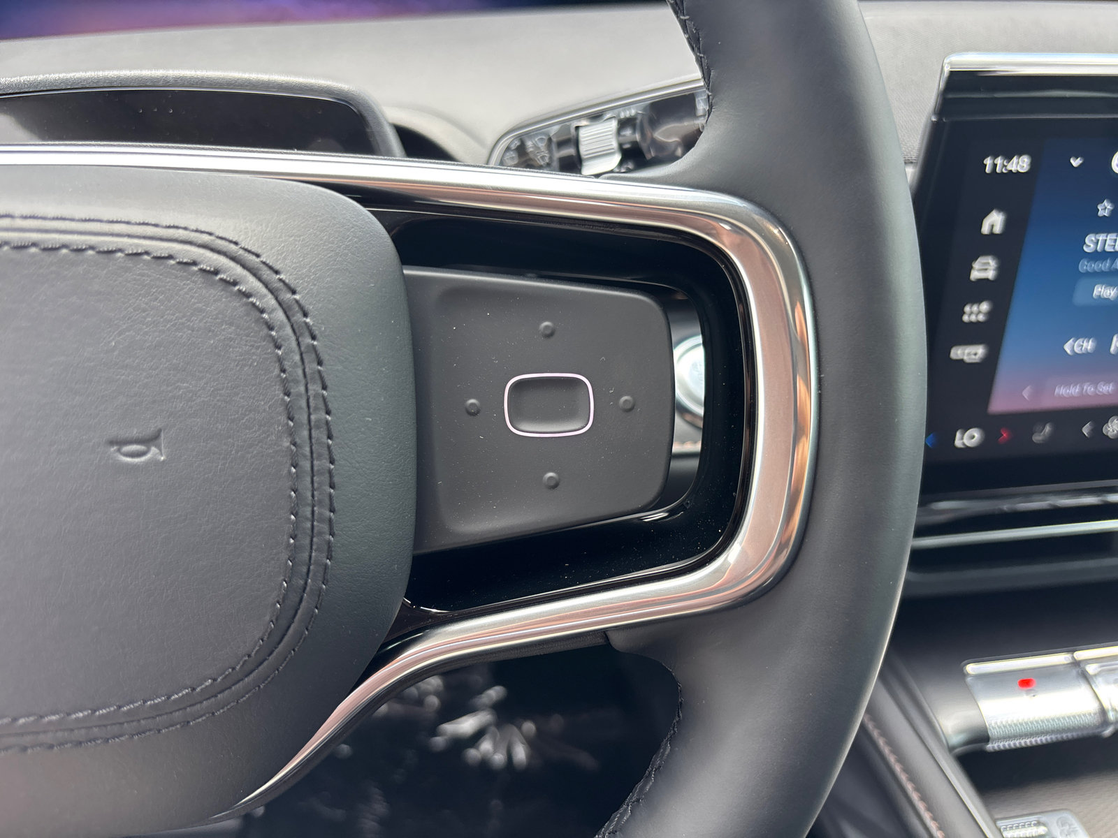 New 2026 Lincoln Nautilus Premier AWD/4WD image 18