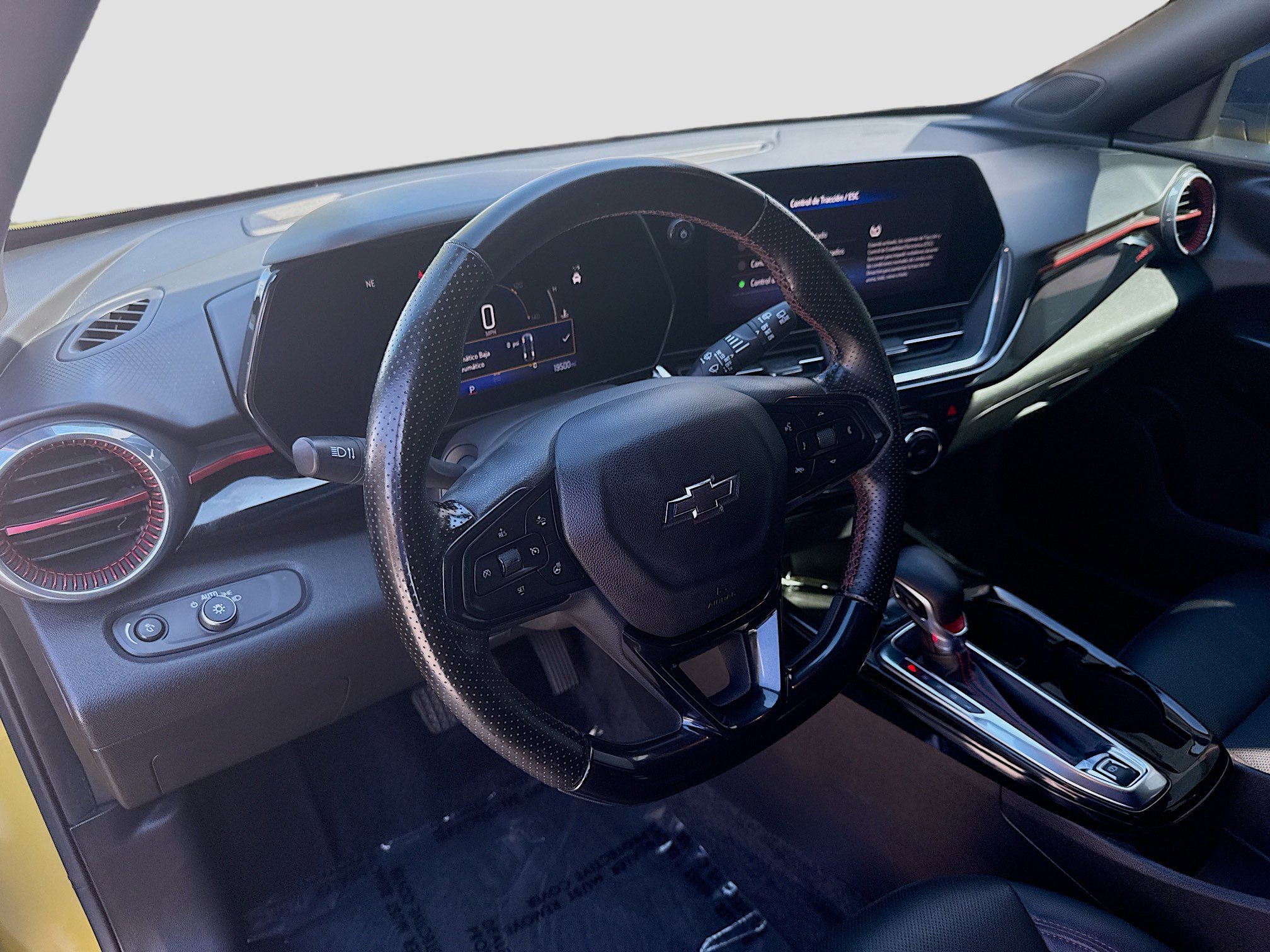 Used 2024 Chevrolet Trax RS w/ Driver Confidence Package image 9