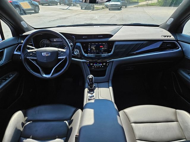 Used 2024 Cadillac XT6 Premium Luxury w/ LPO, Floor Liner Package AWD/4WD image 13