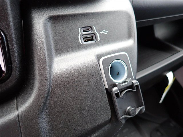 New 2026 RAM ProMaster 2500 w/ Convenience Group FWD image 19