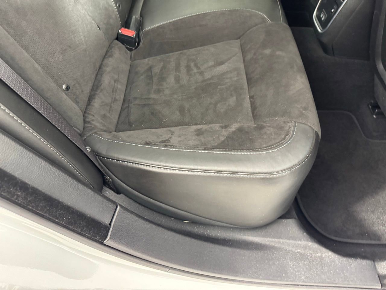 Used 2022 Dodge Charger Scat Pack w/ Dynamics Package image 32