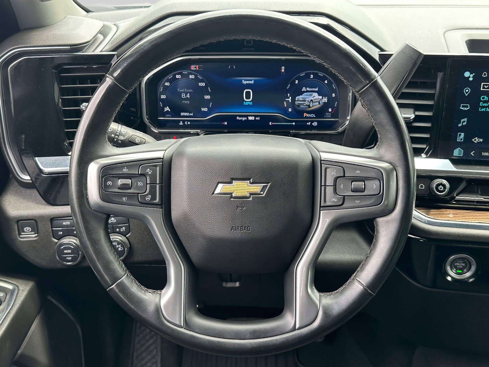 Used 2024 Chevrolet Silverado 1500 LT AWD/4WD image 14