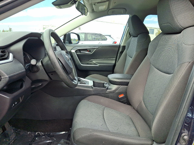 Used 2025 Toyota RAV4 XLE AWD/4WD image 13