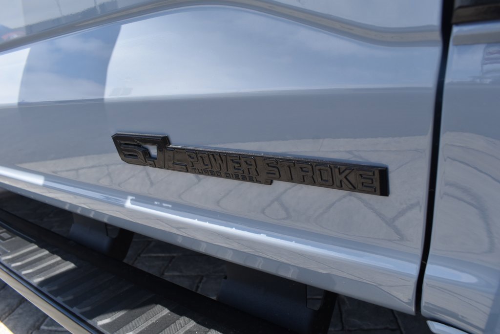 Used 2025 Ford F450 Lariat w/ FX4 Off-Road Package image 8