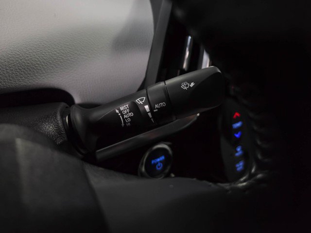 Used 2018 Toyota Prius Prime Advanced image 21