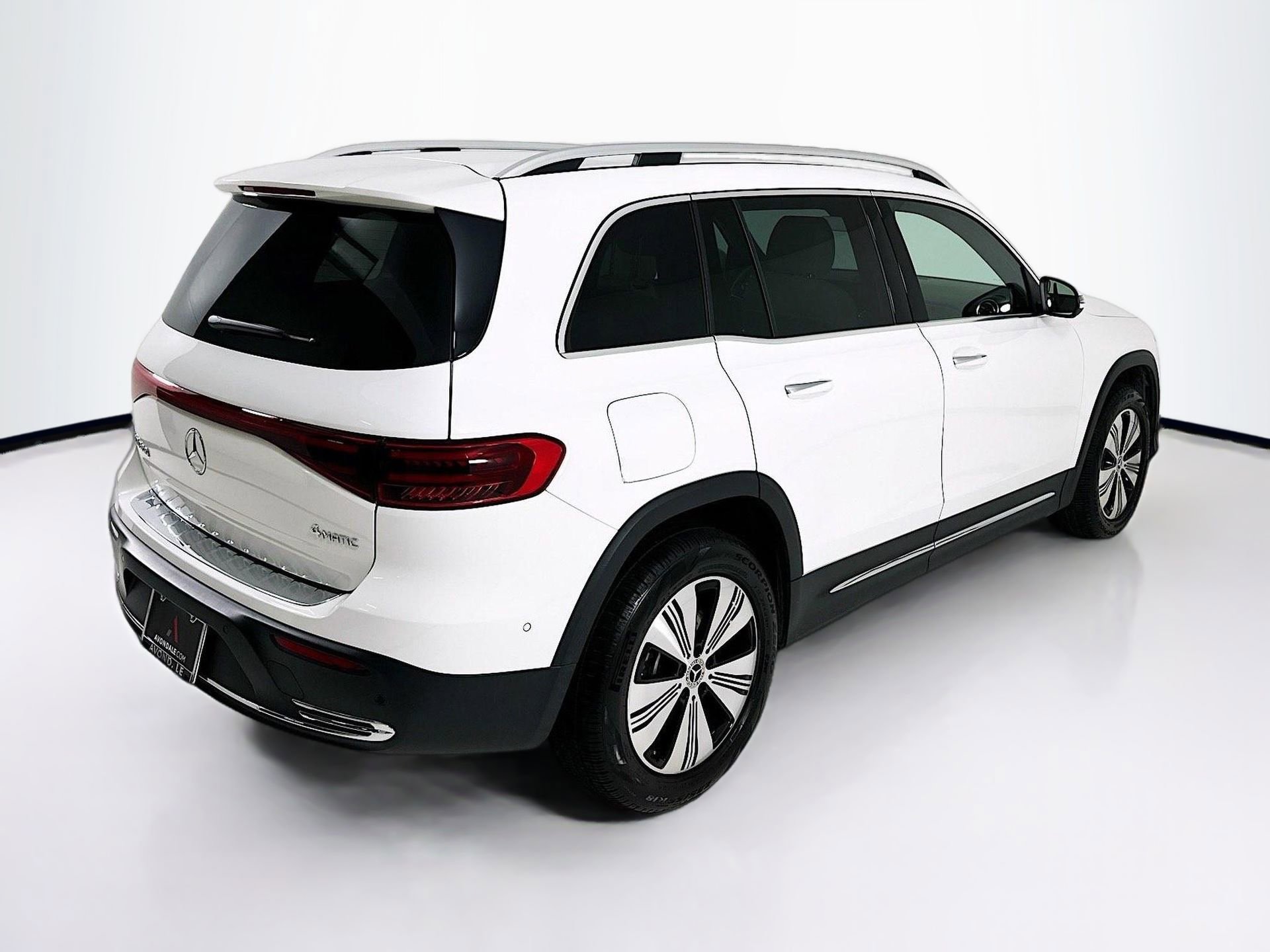 Certified 2024 Mercedes-Benz EQB 300 4MATIC image 8