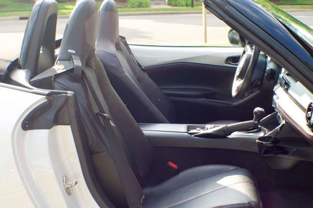 Used 2018 MAZDA MX-5 Miata Grand Touring RWD image 42