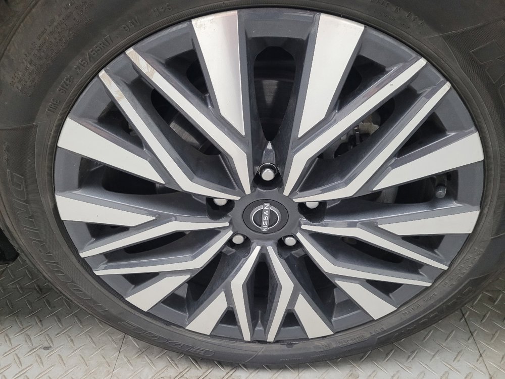Used 2024 Nissan Altima 2.5 SV image 31