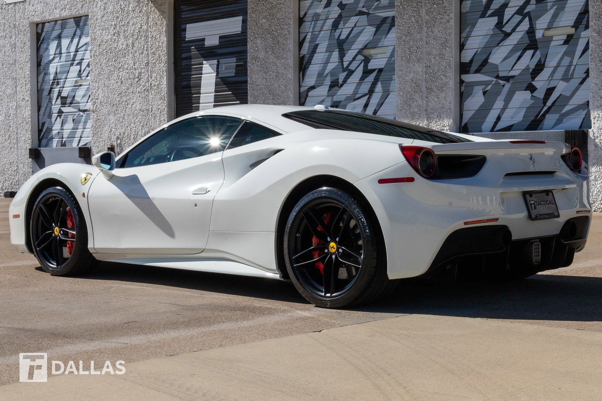 Used 2019 Ferrari 488 GTB image 10