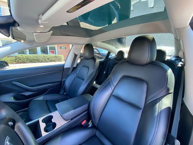 Used 2021 Tesla Model 3 Standard Range Plus image 27