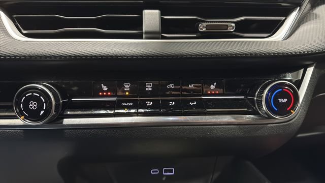 Used 2025 Chevrolet Equinox LT image 27