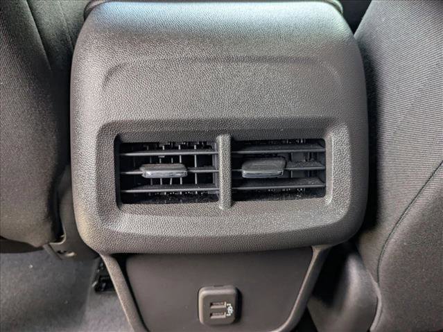 Used 2023 Chevrolet Equinox LT FWD image 14